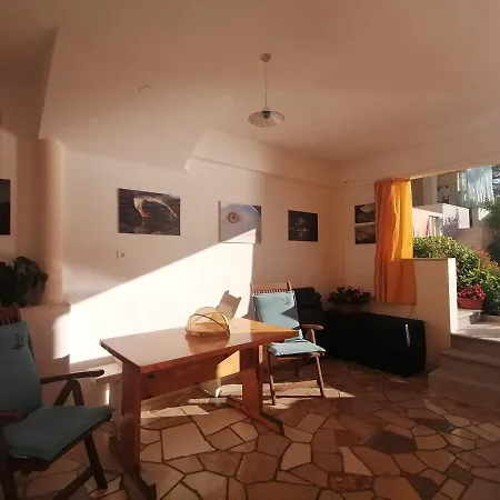 Jakirusa 3 Accommodation Guest house 3*